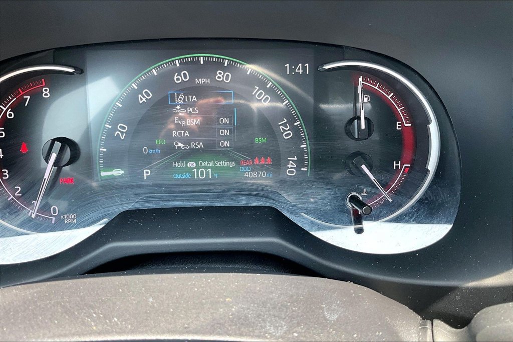 Used 2025 Toyota RAV4 XLE AWD/4WD image 13