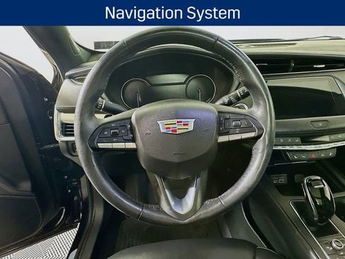 Used 2020 Cadillac XT4 Premium Luxury w/ Cold Weather Package image 13