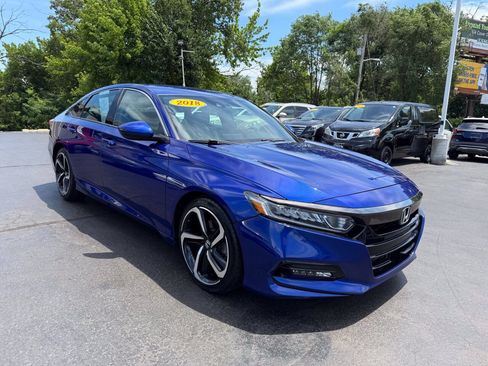 Used 2018 Honda Accord Sport image 4