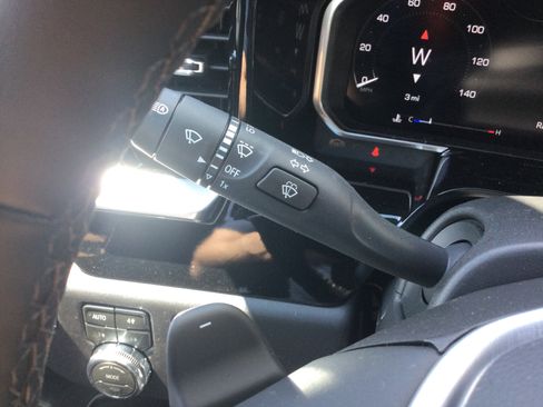 New 2026 GMC Sierra 1500 SLT AWD/4WD image 17