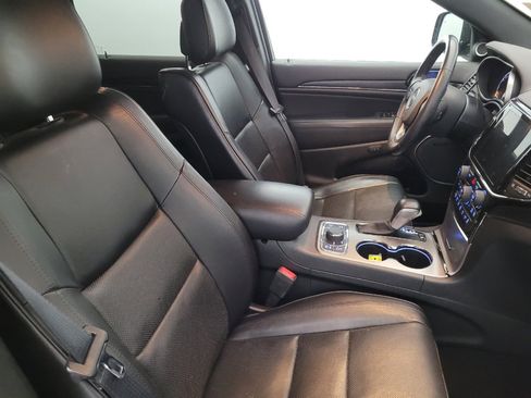 Used 2019 Jeep Grand Cherokee High Altitude AWD/4WD image 21
