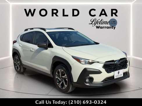 Used 2025 Subaru Crosstrek 2.0i Premium image 1