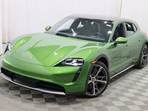 Used 2022 Porsche Taycan 4 Cross Turismo image 4