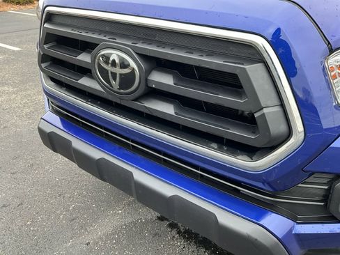 Used 2023 Toyota Tacoma SR5 image 18