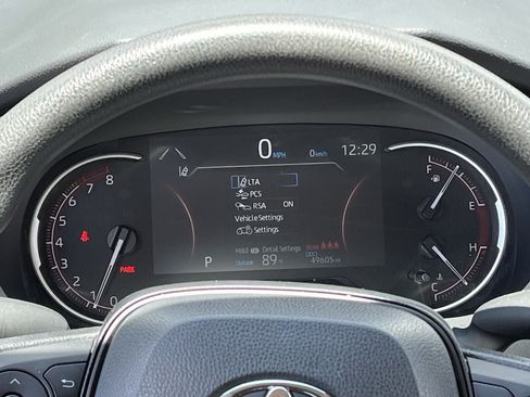 Used 2023 Toyota RAV4 LE FWD image 13