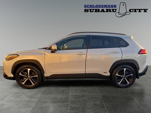 Used 2024 Toyota Corolla Cross XSE image 6