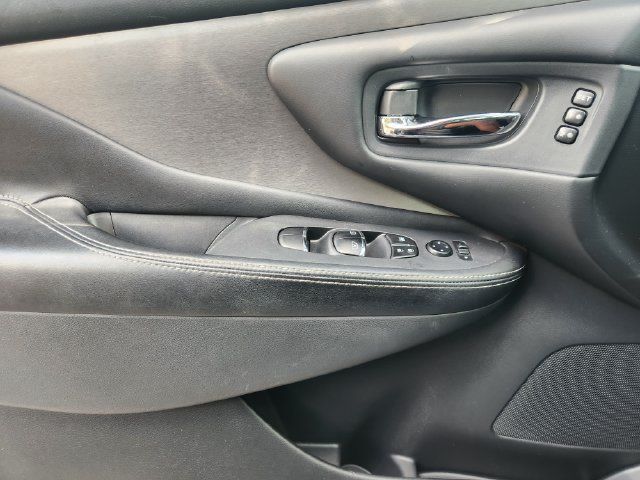 Used 2019 Nissan Murano SL FWD image 22