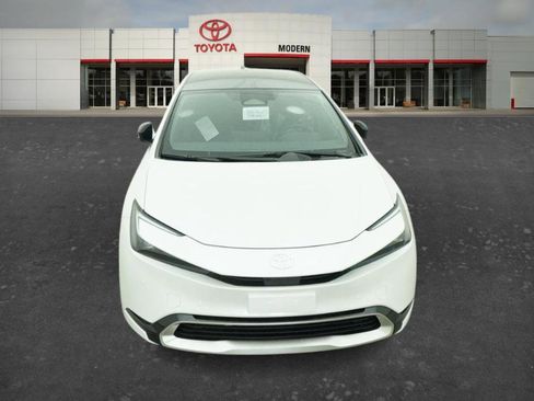 New 2026 Toyota Prius Plug-In Hybrid image 3