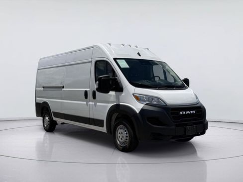 Used 2023 RAM ProMaster 2500 FWD image 2