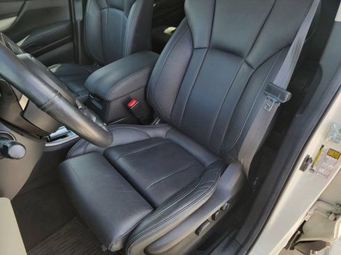 Used 2022 Subaru Ascent Limited AWD/4WD image 16