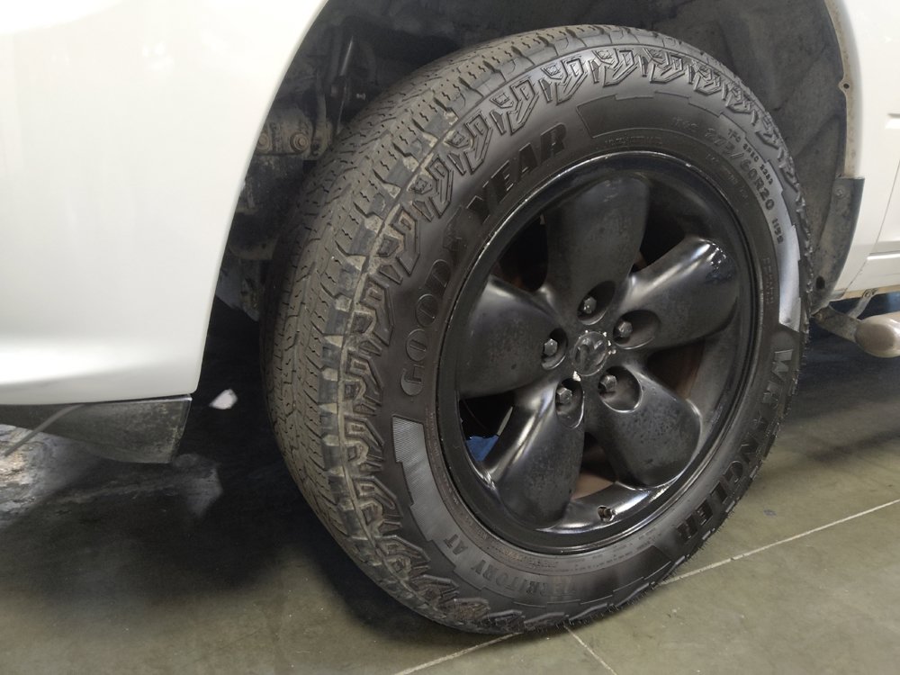 Used 2017 RAM 1500 Express RWD image 31