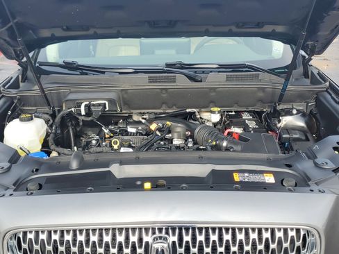 Certified 2023 Lincoln Nautilus Reserve w/ Equipment Group 201A image 8