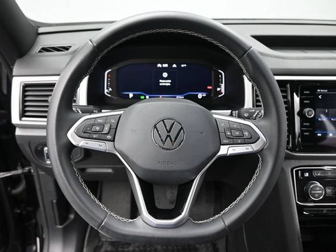 Used 2023 Volkswagen Atlas Cross Sport SE w/ Black Wheel Package AWD/4WD image 12