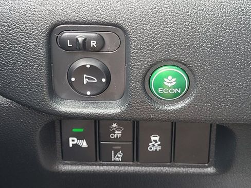 Used 2022 Honda Pilot Touring image 28