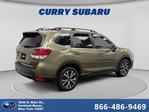 Used 2023 Subaru Forester Limited AWD/4WD image 5