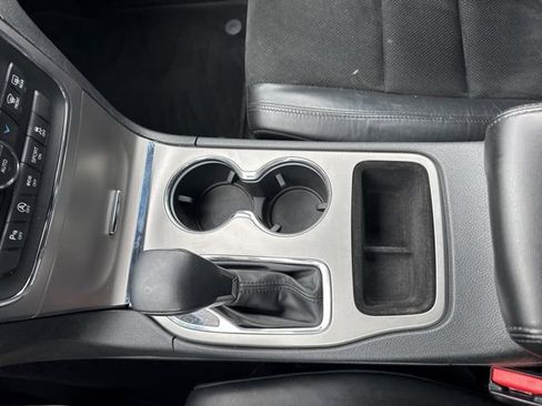 Used 2018 Jeep Grand Cherokee Altitude image 27