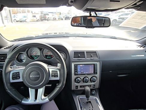 Used 2012 Dodge Challenger SRT8 w/ Premium Sound Group image 19