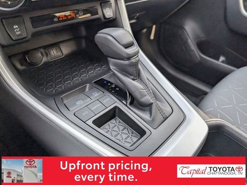Used 2025 Toyota RAV4 XLE w/ Convenience Package image 25