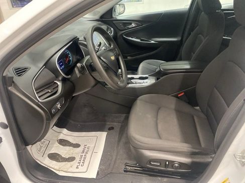Certified 2023 Chevrolet Malibu LT image 25