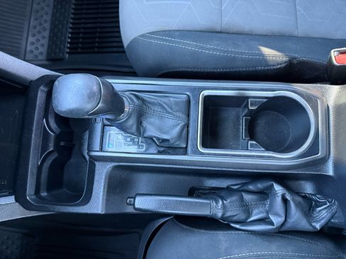 Used 2022 Toyota Tacoma TRD Off-Road image 33