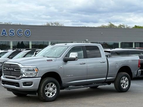 Used 2024 RAM 2500 Laramie AWD/4WD image 30