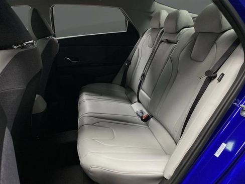 New 2026 Hyundai Elantra Limited image 30