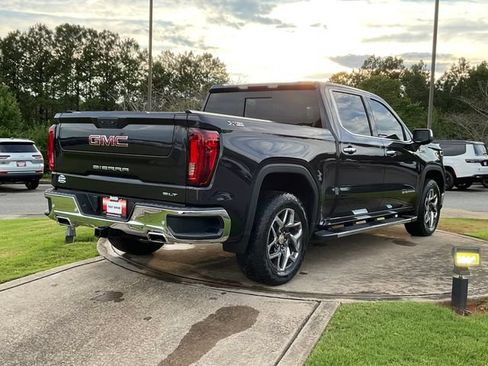 Used 2024 GMC Sierra 1500 SLT w/ SLT Premium Plus Package AWD/4WD image 7