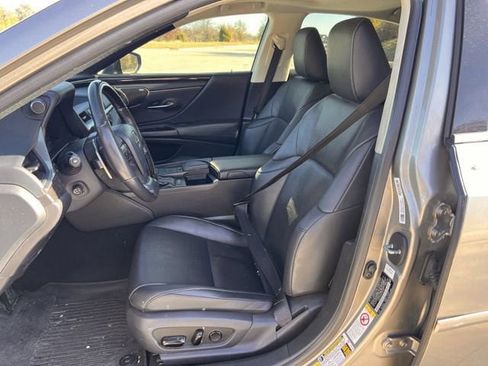 Used 2019 Lexus ES 350 image 24