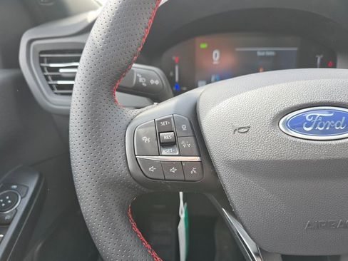 New 2025 Ford Escape ST-Line Select w/ Tech Pack #1 AWD/4WD image 32
