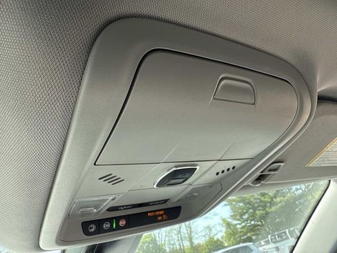 Used 2023 Chevrolet Blazer LT AWD/4WD image 26