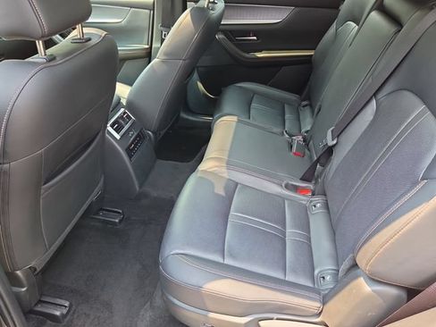 Used 2025 MAZDA CX-90 3.3 Turbo w/ Preferred Package AWD/4WD image 12