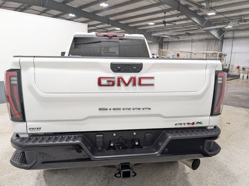 Used 2025 GMC Sierra 2500 AT4X w/ Snow Plow Prep/Camper Package image 4