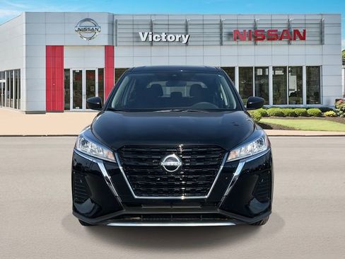 Certified 2025 Nissan Kicks Play S FWD image 8