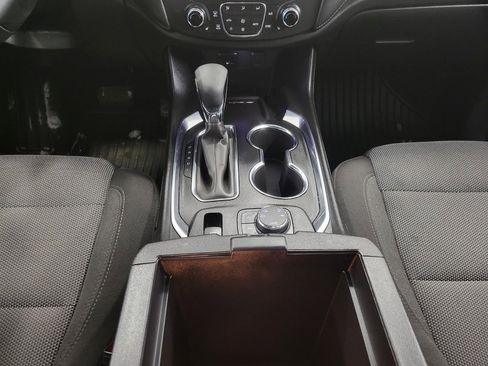 Used 2023 Chevrolet Traverse LT image 17