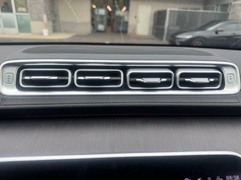 Used 2022 Mercedes-Benz S 500 4MATIC image 13