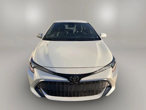 Used 2019 Toyota Corolla XSE FWD image 3