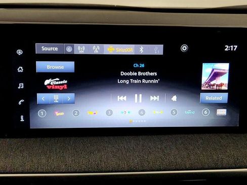 Used 2025 Nissan Kicks SV FWD image 16