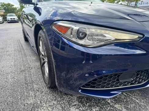 Used 2018 Alfa Romeo Giulia AWD image 10