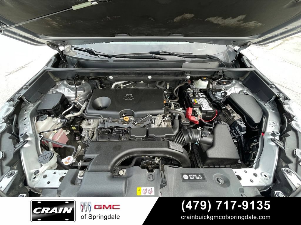 Used 2020 Toyota RAV4 XLE FWD image 32