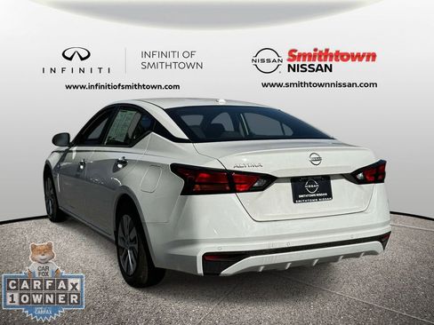 Used 2025 Nissan Altima 2.5 S FWD image 8