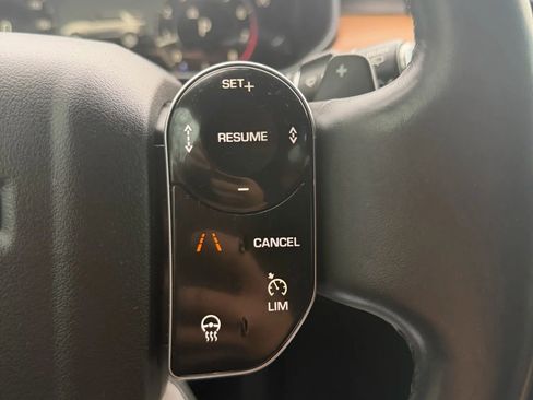 Used 2019 Land Rover Discovery HSE Luxury image 23