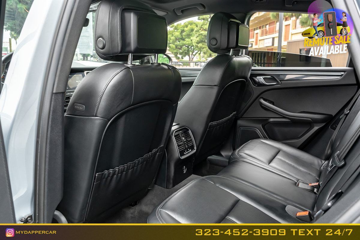 Used 2020 Porsche Macan w/ Premium Package Plus AWD/4WD image 15