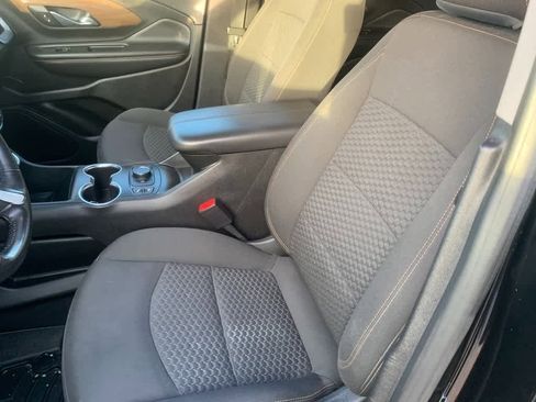 Used 2018 GMC Terrain SLE w/ Driver Convenience Package image 14