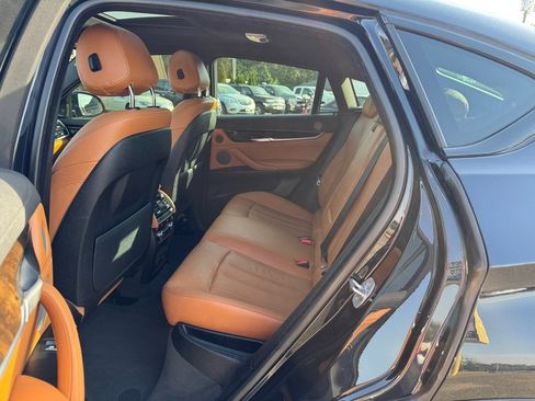 Used 2018 BMW X6 w/ Sports Activity Package image 21