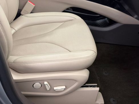 Certified 2022 Lincoln Nautilus Reserve AWD/4WD image 12
