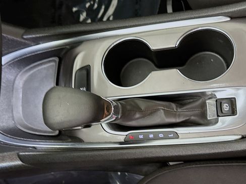 Used 2022 Chevrolet Malibu LT image 20