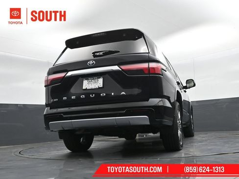 Used 2024 Toyota Sequoia Capstone AWD/4WD image 45