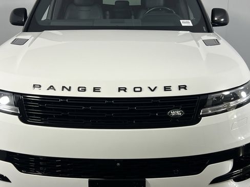 Used 2024 Land Rover Range Rover Sport Dynamic SE image 10