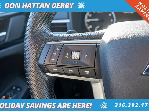 Used 2022 Mitsubishi Outlander SE image 13