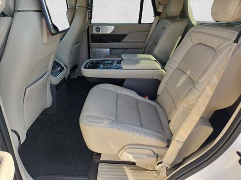 Used 2019 Lincoln Navigator Reserve w/ Cargo Package image 21